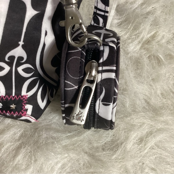 Ju-Ju-Be Large Floral Zippered Black & White Accessories Bag & Small Round Pouch - Picture 4 of 14